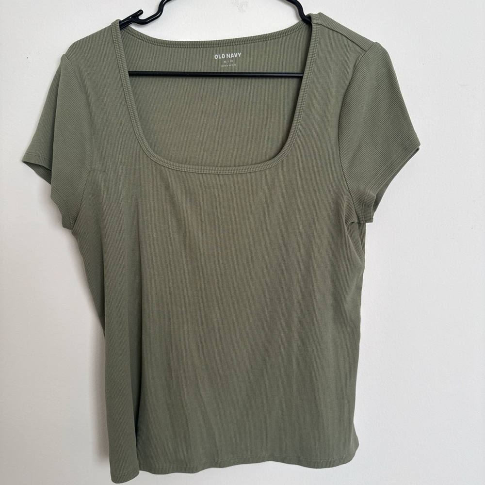 Old Navy Women's Short Sleeve Sage Tee